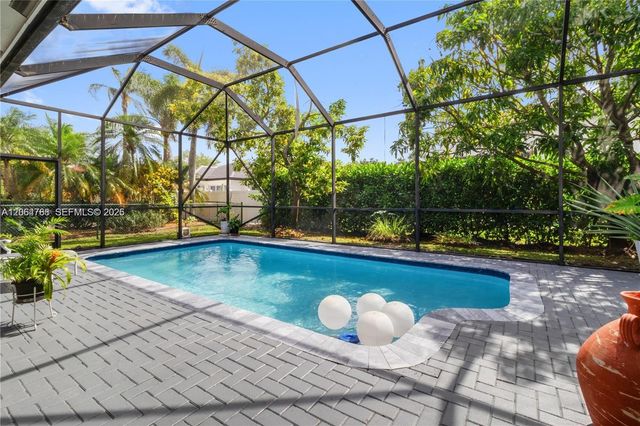 1046 SW 159th Way, Pembroke Pines, FL 33027