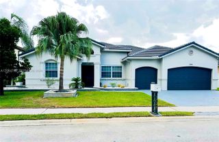 1046 SW 159th Way, Pembroke Pines, FL 33027
