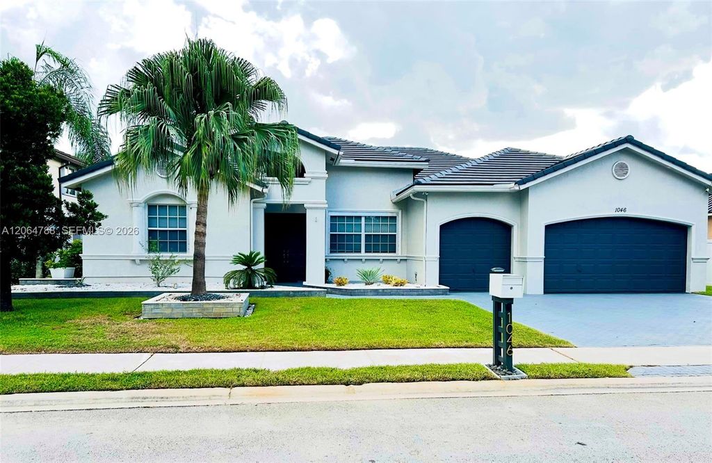 1046 SW 159th Way, Pembroke Pines, FL 33027