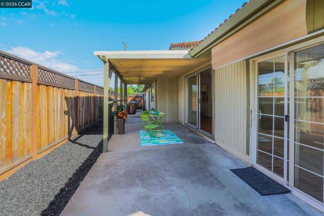 146 Lorenzo Dr, Pleasant Hill, CA 94523