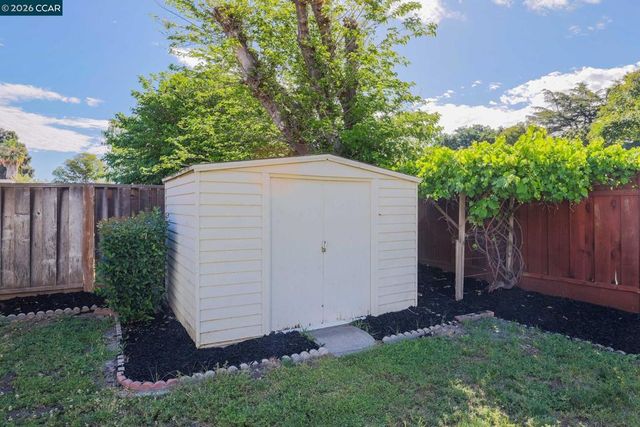 146 Lorenzo Dr, Pleasant Hill, CA 94523