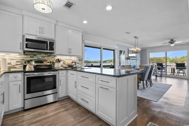 400 Farr Shores Dr Apt 4D And, Hot Springs, AR 71913