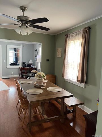 23 Locust Avenue, Bayville, NY 11709