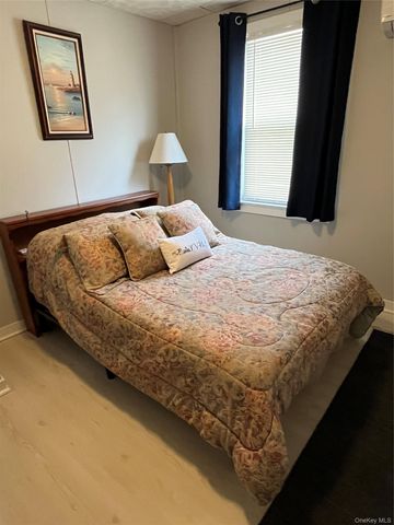 23 Locust Avenue, Bayville, NY 11709