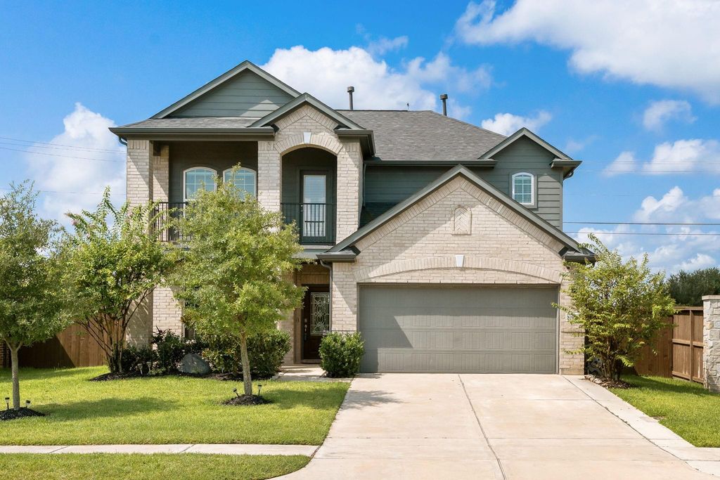 20147 Bushwick Falls Drive, Montgomery, TX 77316