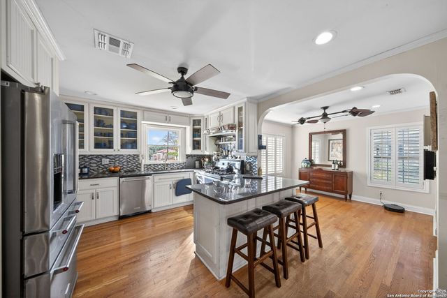 107 Bryker, Terrell Hills, TX 78209