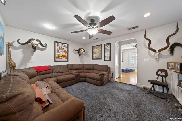 107 Bryker, Terrell Hills, TX 78209