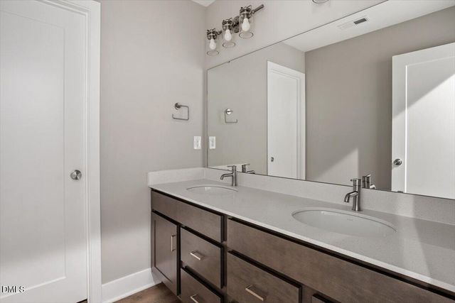 124 Ogden Circle, Clayton, NC 27527