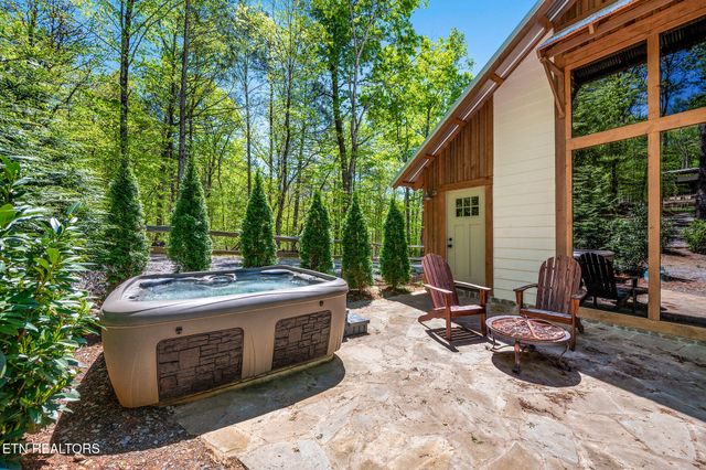 3719 Clabo Mountain Lane, Sevierville, TN 37862