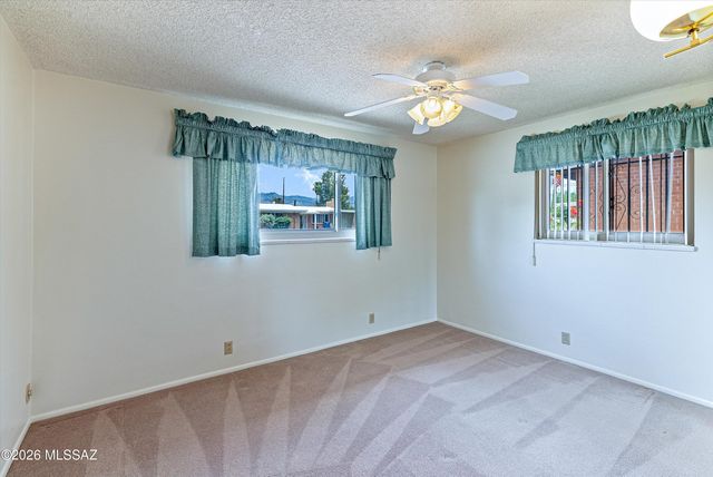 5972 E Hampton Street, Tucson, AZ 85712