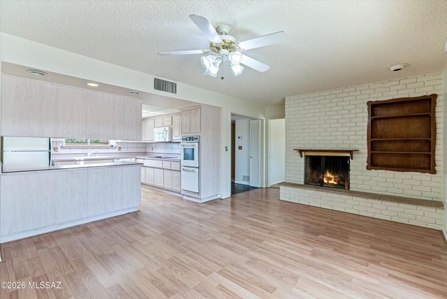 5972 E Hampton Street, Tucson, AZ 85712