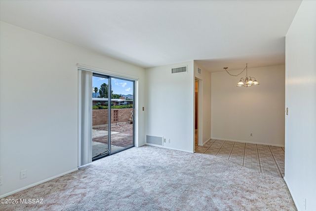 5972 E Hampton Street, Tucson, AZ 85712