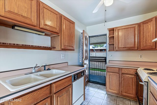 5972 E Hampton Street, Tucson, AZ 85712