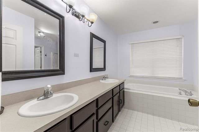 6950 Anna Drive, Van Buren, MI 48111