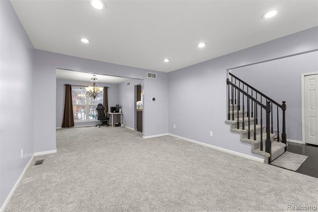 6950 Anna Drive, Van Buren, MI 48111