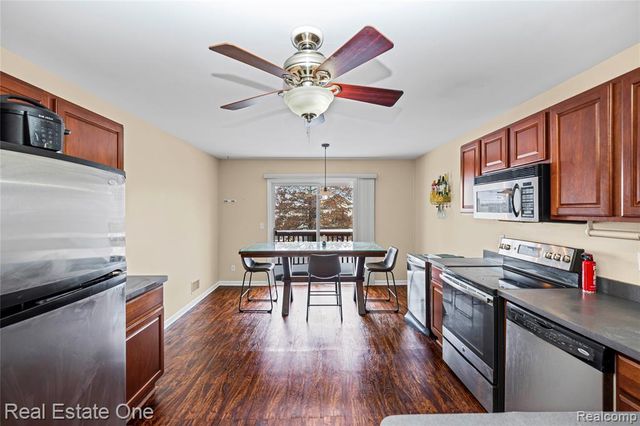 167 S Vista Drive, Auburn Hills, MI 48326