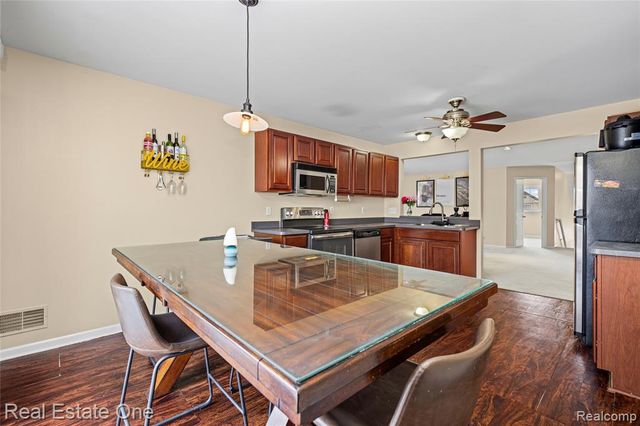 167 S Vista Drive, Auburn Hills, MI 48326