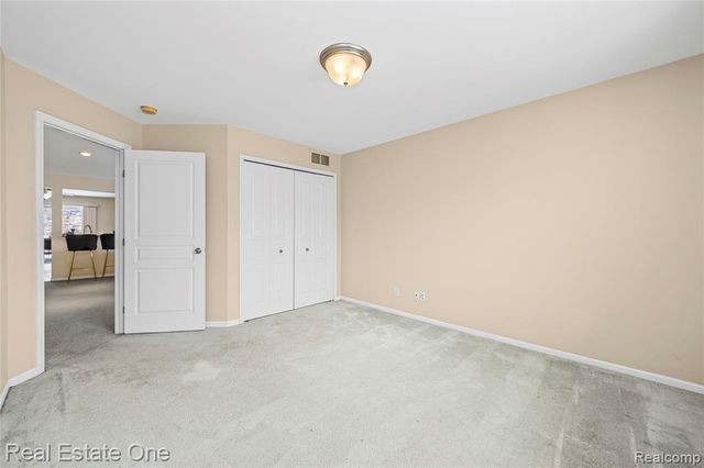 167 S Vista Drive, Auburn Hills, MI 48326