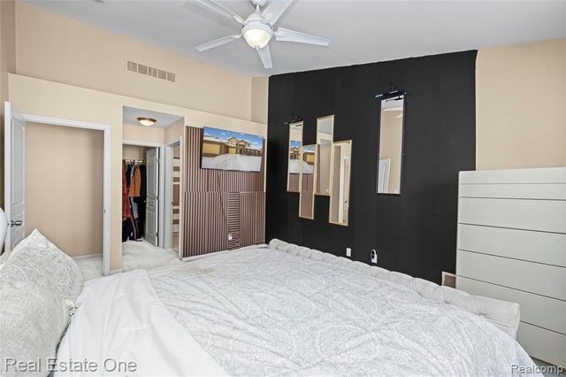 167 S Vista Drive, Auburn Hills, MI 48326