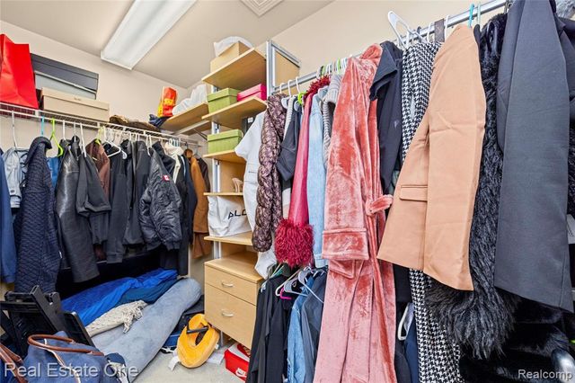 167 S Vista Drive, Auburn Hills, MI 48326