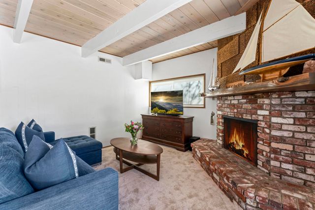 27622 W Shore Road, Lake Arrowhead, CA 92352