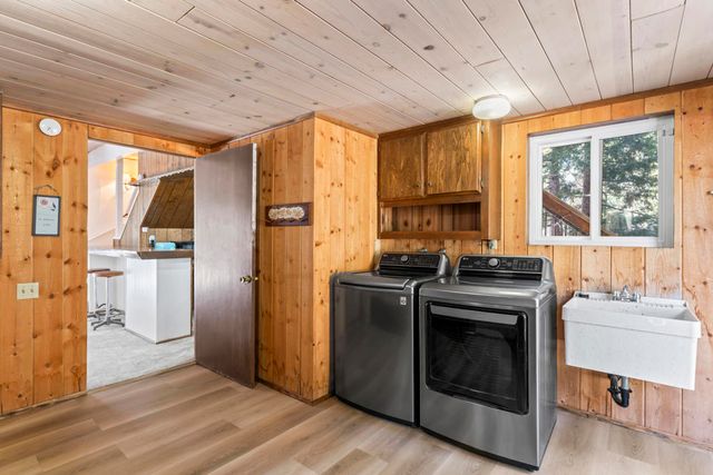 27622 W Shore Road, Lake Arrowhead, CA 92352