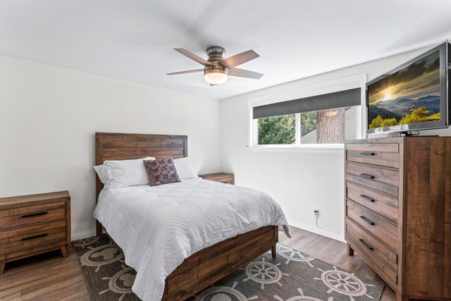 27622 W Shore Road, Lake Arrowhead, CA 92352