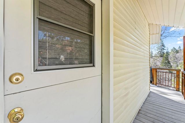 27622 W Shore Road, Lake Arrowhead, CA 92352