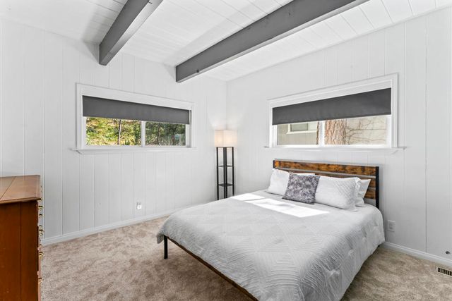 27622 W Shore Road, Lake Arrowhead, CA 92352
