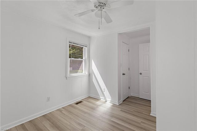 17253 Riddick Rd, Smithfield, VA 23430