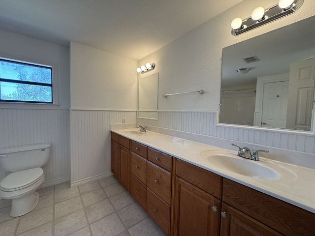 1272 W Mcneill Street, Stephenville, TX 76401
