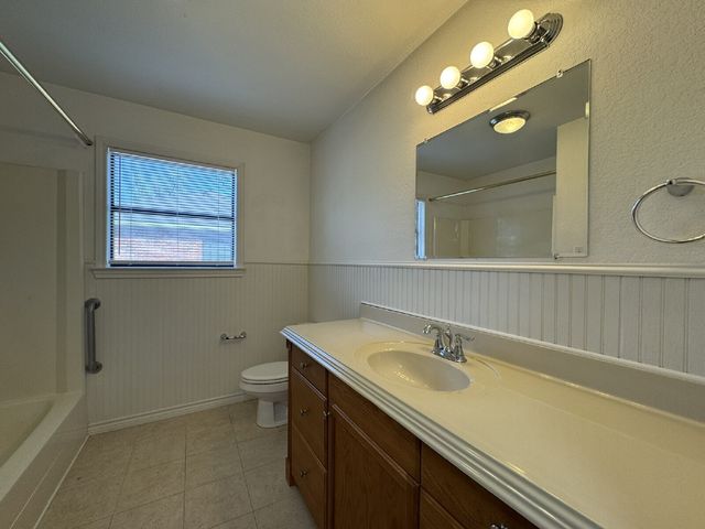 1272 W Mcneill Street, Stephenville, TX 76401