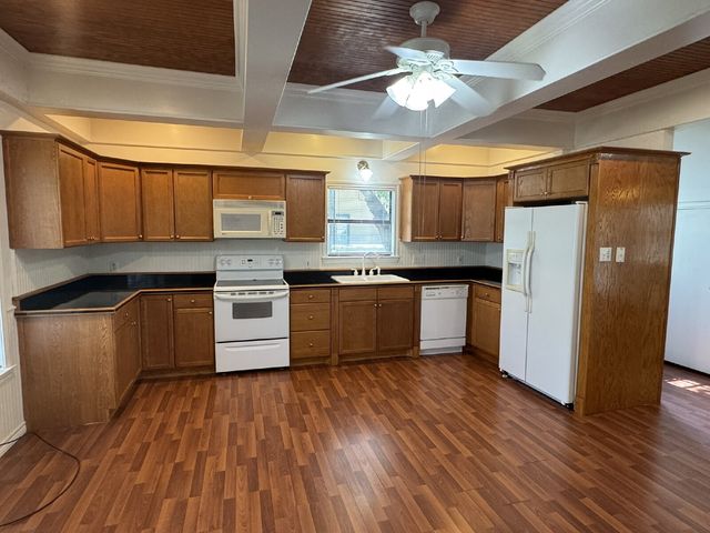 1272 W Mcneill Street, Stephenville, TX 76401