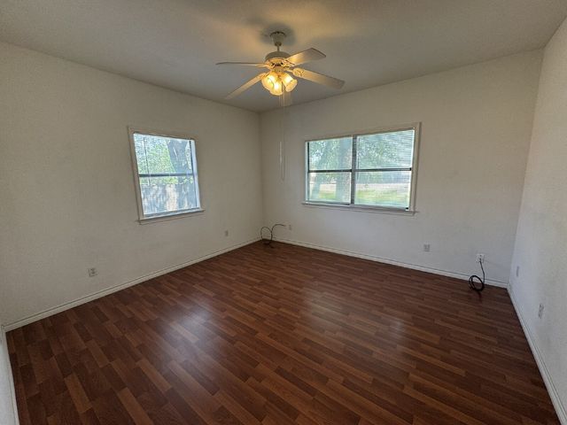 1272 W Mcneill Street, Stephenville, TX 76401