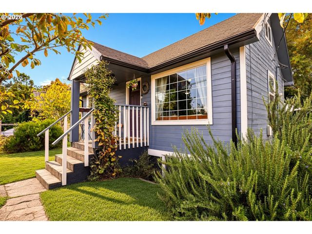 4420 Ne SUMNER St, Portland, OR 97218