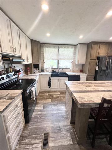 1721 P L Miller Road, Lake Charles, LA 70615