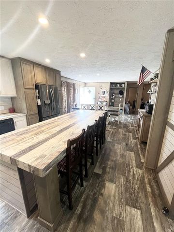 1721 P L Miller Road, Lake Charles, LA 70615