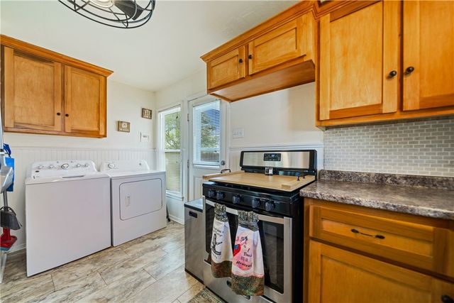 3651 Lawnview St, Corpus Christi, TX 78411