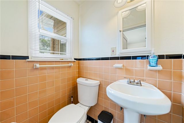 3651 Lawnview St, Corpus Christi, TX 78411