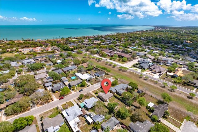3651 Lawnview St, Corpus Christi, TX 78411