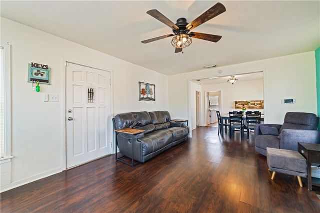 3651 Lawnview St, Corpus Christi, TX 78411