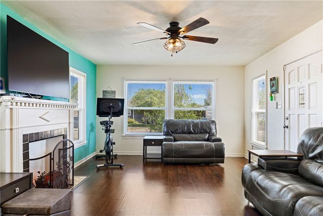 3651 Lawnview St, Corpus Christi, TX 78411