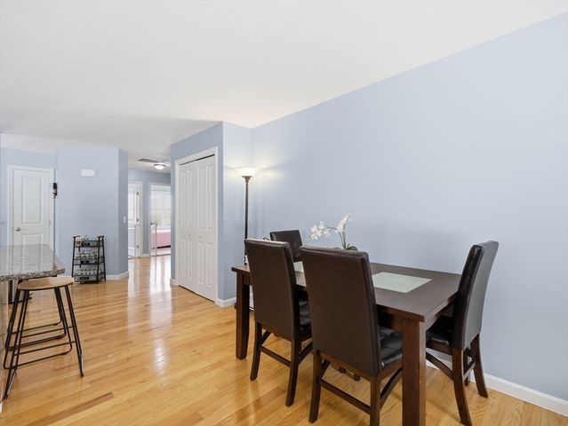 114 Richard Rd 8, Leominster, MA 01453