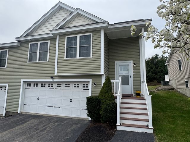114 Richard Rd 8, Leominster, MA 01453