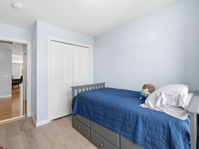 114 Richard Rd 8, Leominster, MA 01453