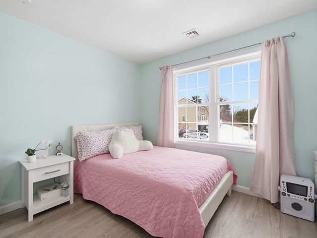 114 Richard Rd 8, Leominster, MA 01453