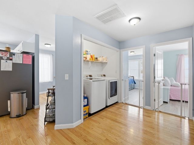 114 Richard Rd 8, Leominster, MA 01453