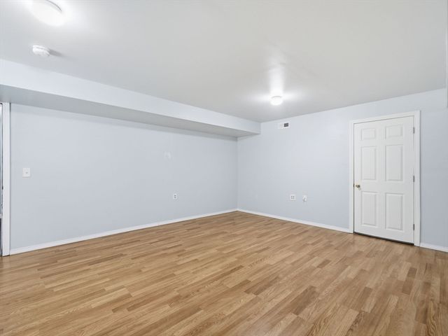 114 Richard Rd 8, Leominster, MA 01453