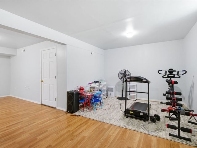 114 Richard Rd 8, Leominster, MA 01453