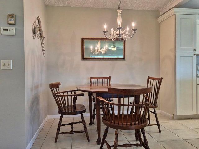 910 South Drive A, Delray Beach, FL 33445